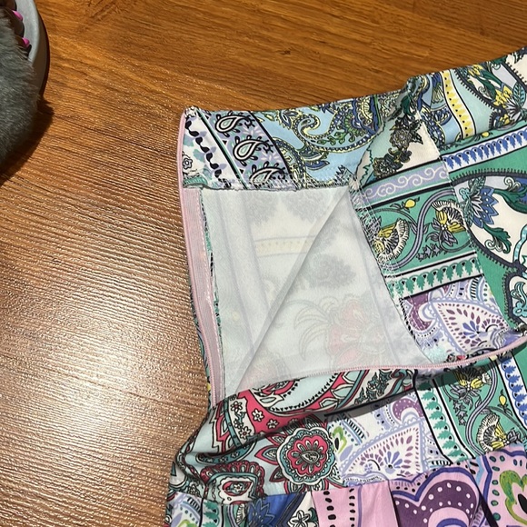 Skirt - Picture 2 of 7